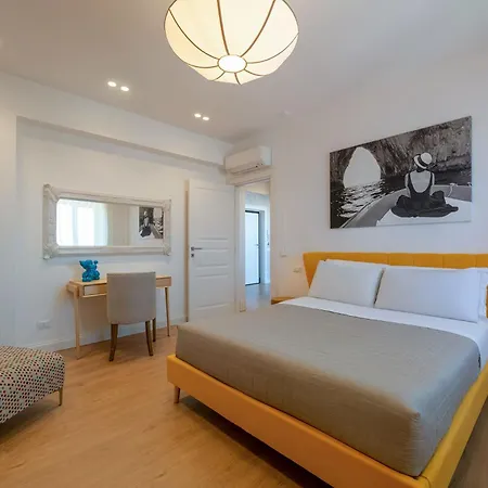 아파트 Casa Mario With Terrace And Sea View 소렌토