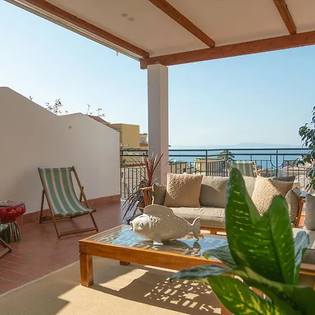 Casa Mario With Terrace And Sea View 아파트